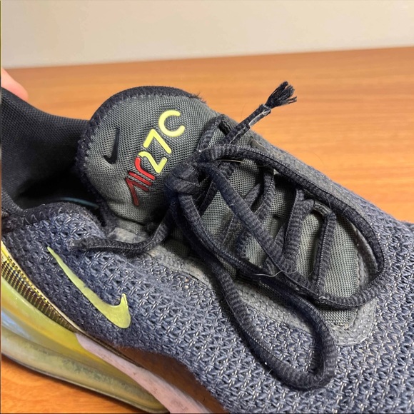 Nike Air Max 270 Neon Collections - Picture 8 of 9
